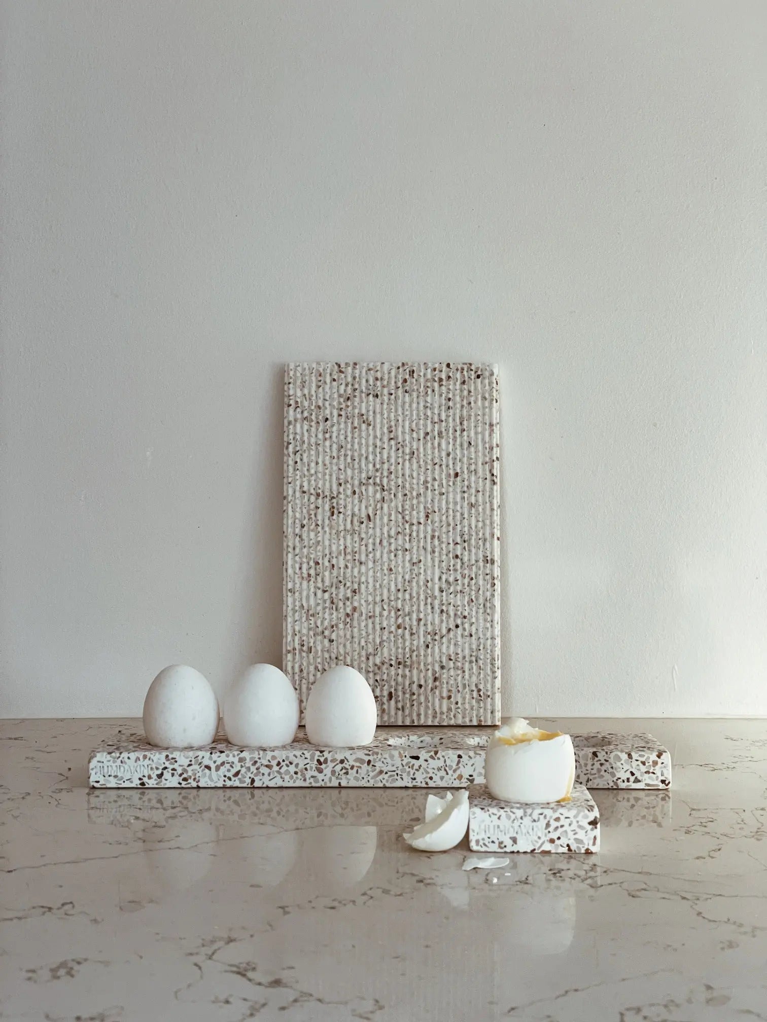 HUMDAKIN Terrazzo Æggebakke - Enkelt Terrazzo 138 Red/Beige